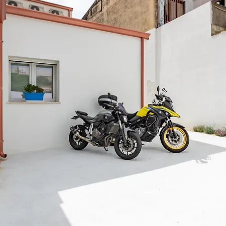 بيت ضيافة Ali's And Càbras